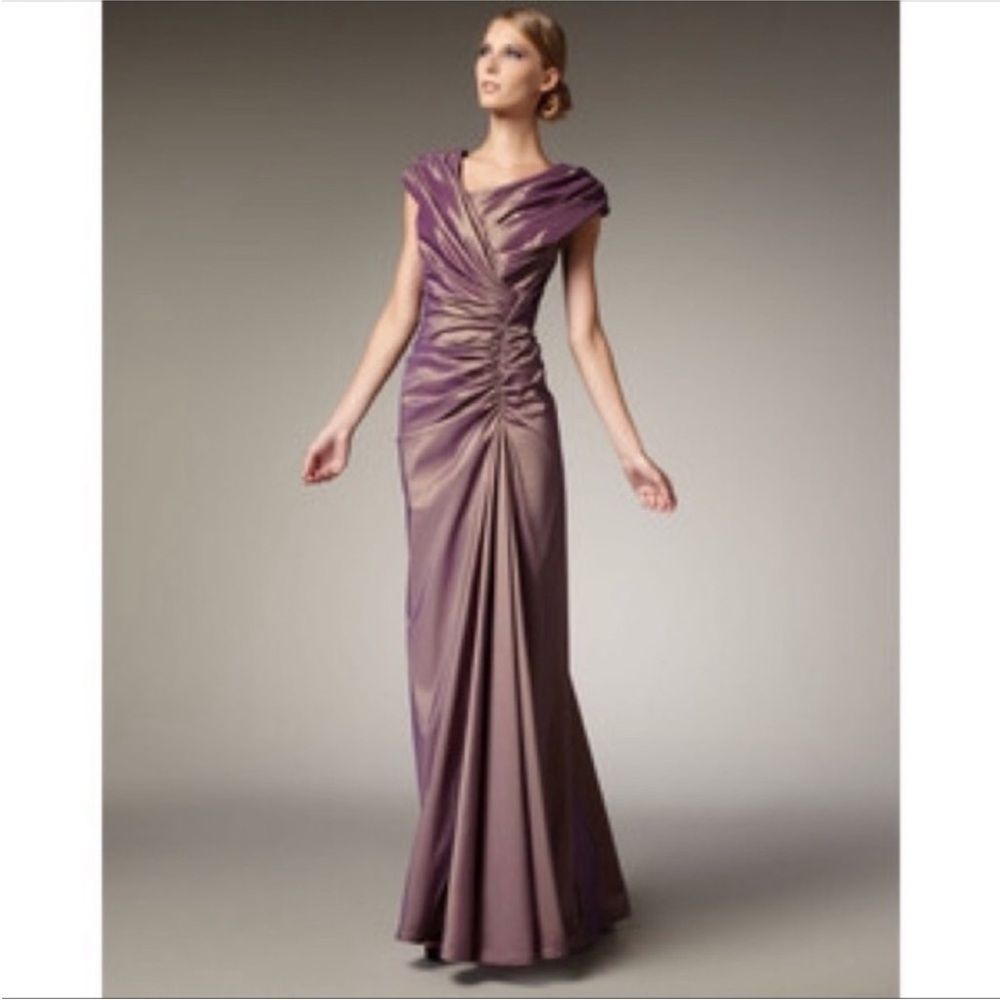 Tadashi Shoji Elegant Iridescent Purple Ruched Evening Mermaid Silhouette Gown